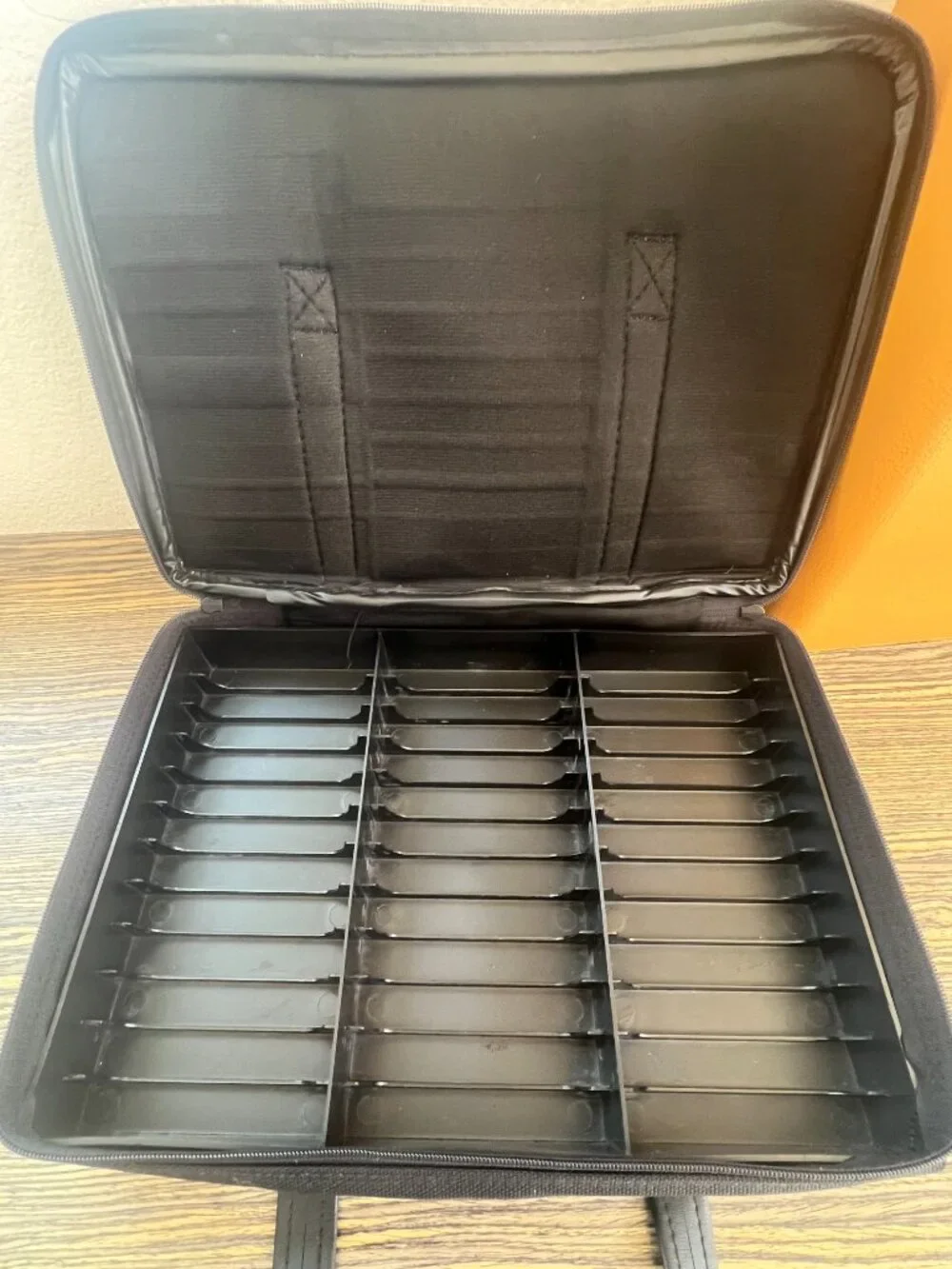 VINTAGE CRATE & BARREL 36-CASSETTE TAPE STORAGE CARRYING CASE